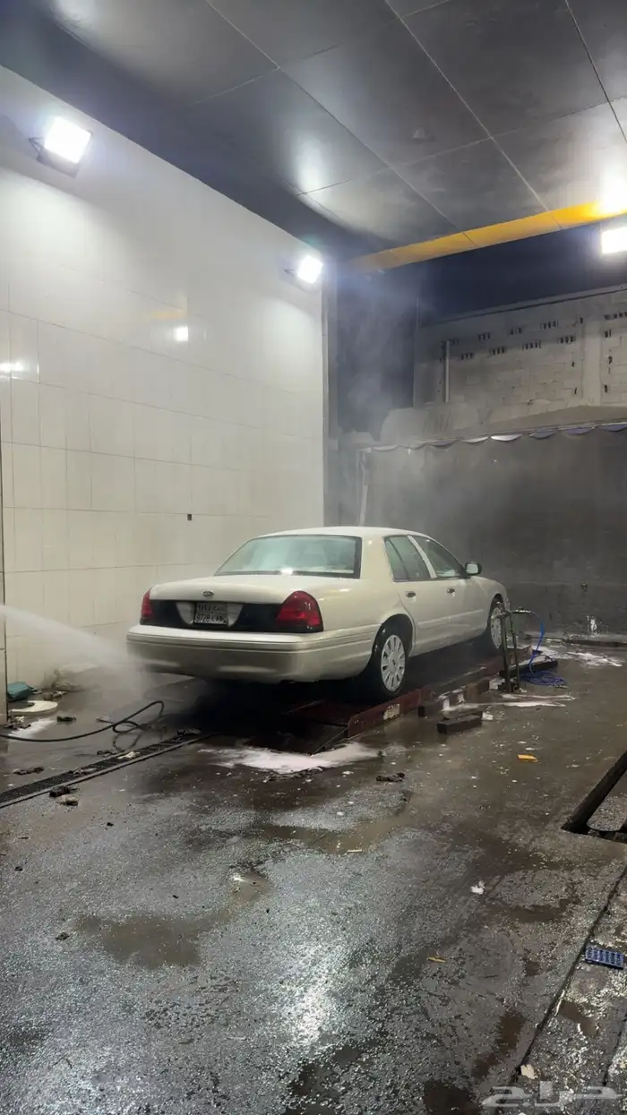 فورد فكتوريا2010 3