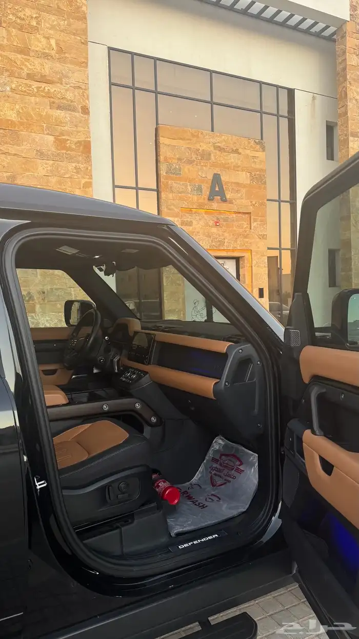 ديفندر 2024 X أسود 2