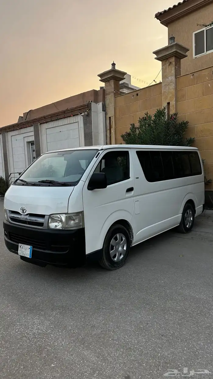 باص هايس تويوتا 2007 1