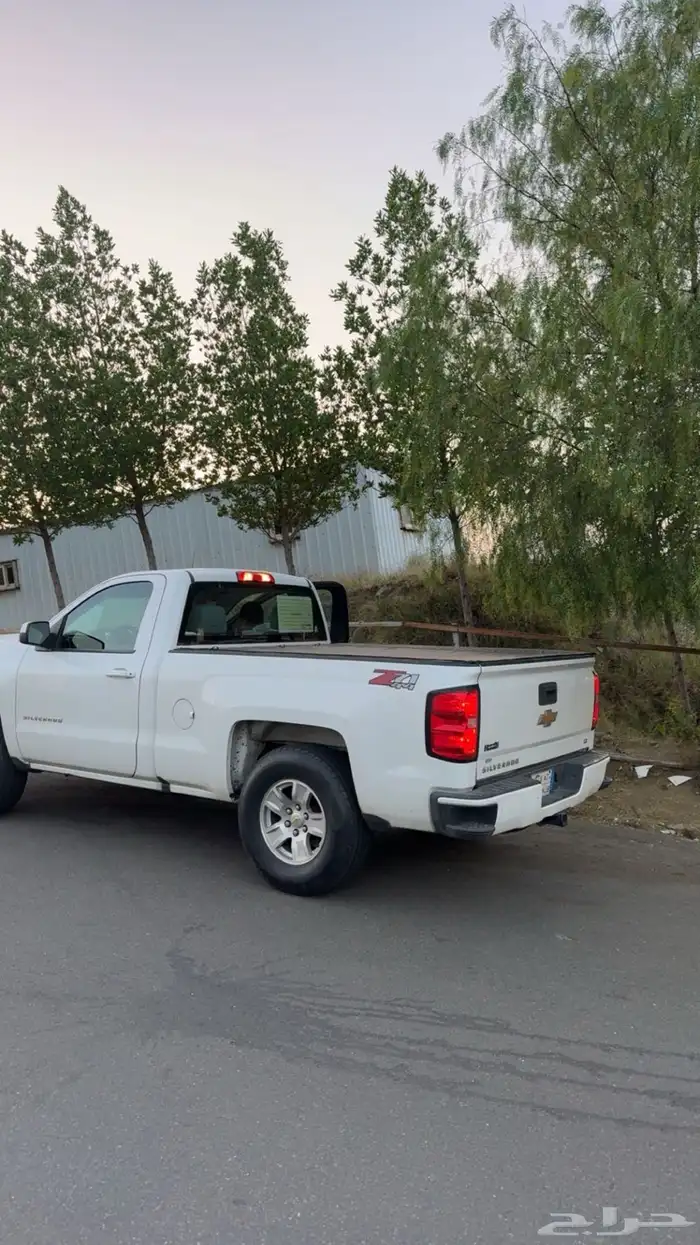 سلفرادو 2017 V8 0