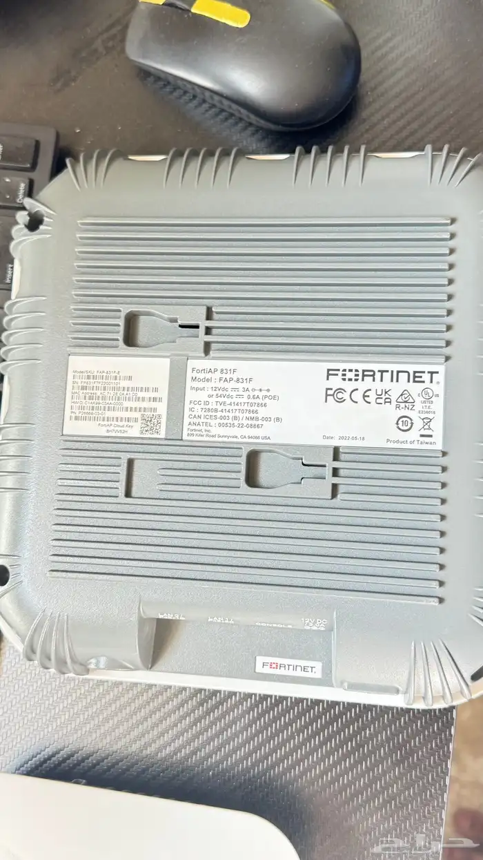 للبيع أجهزة Fortinet FortiAP بحالة شبه جديدة 4