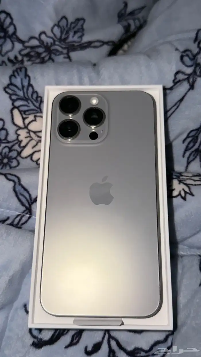 ايفون 15promax تيتانيوم 4