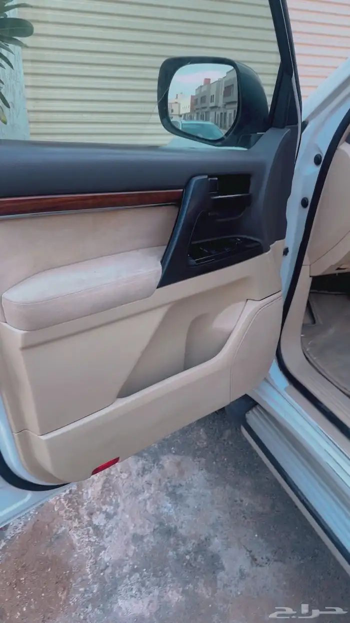 للبيع لاندكروزر 2016 10