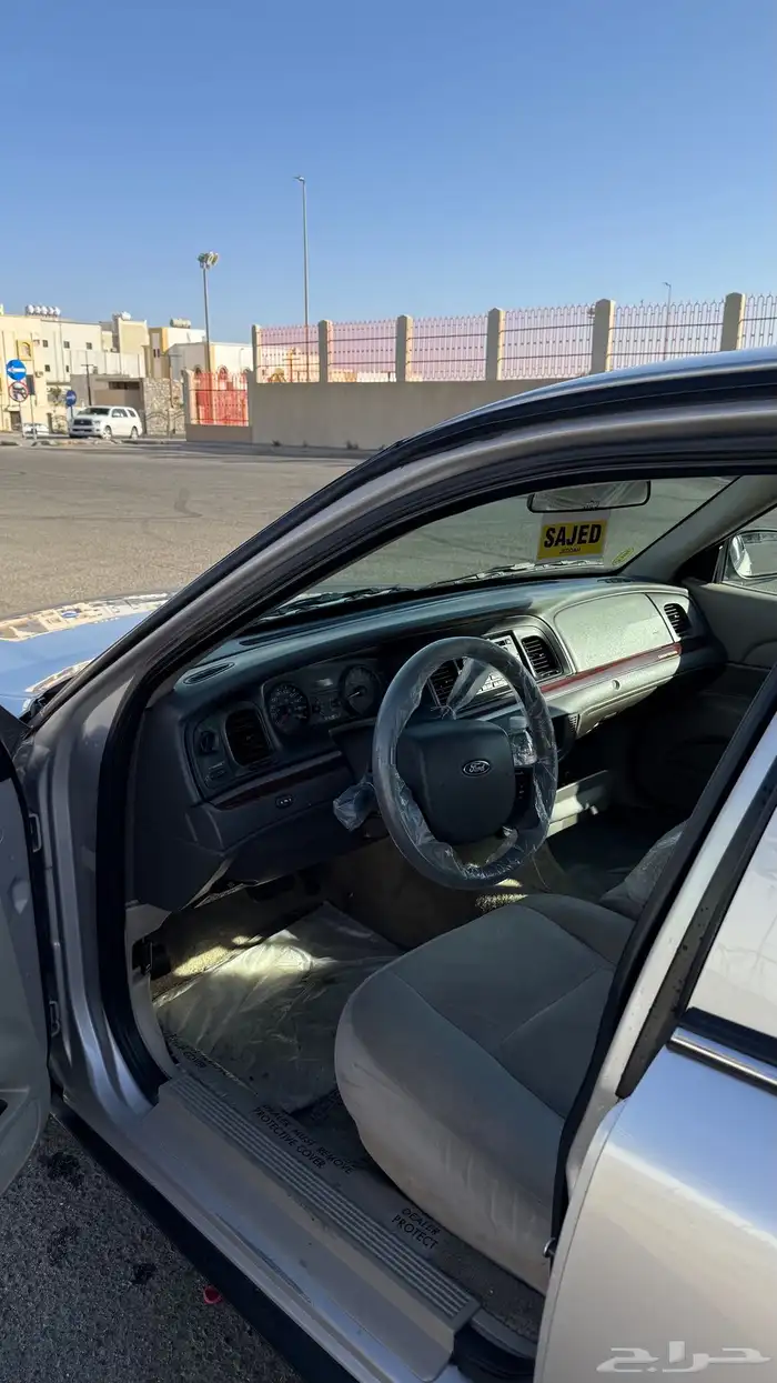 فورد فكتوريا 2011 8