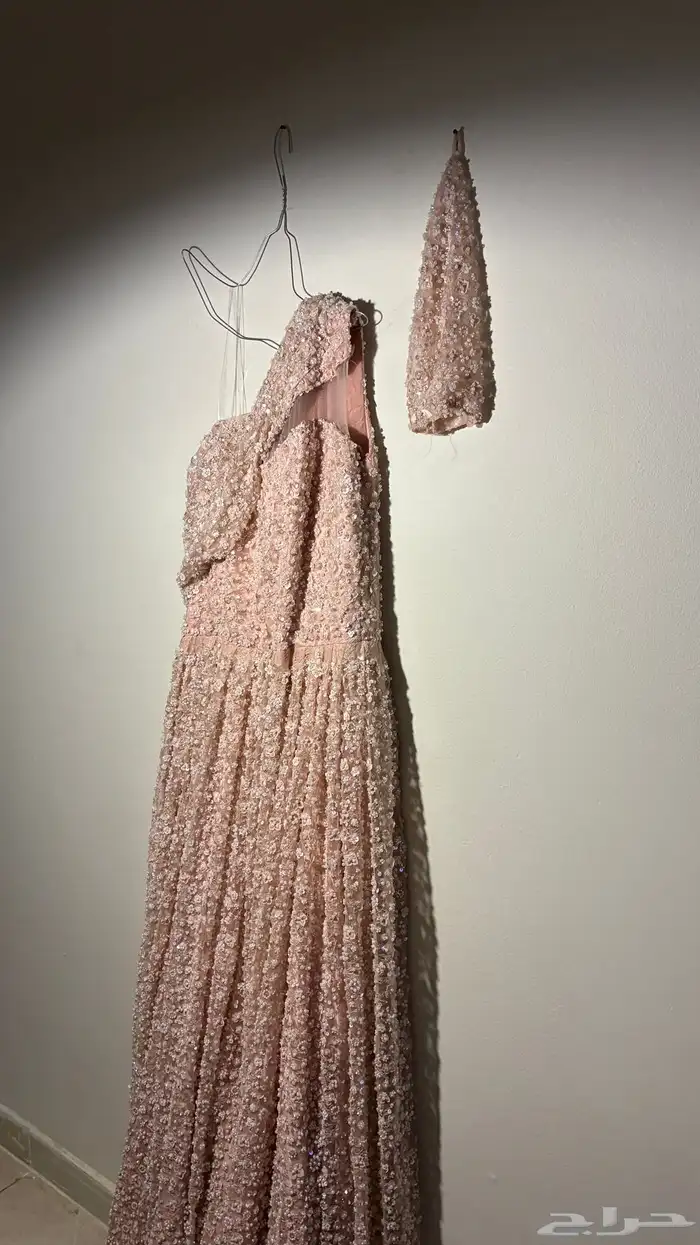 للبيع فستان ملكة وسهرة 0