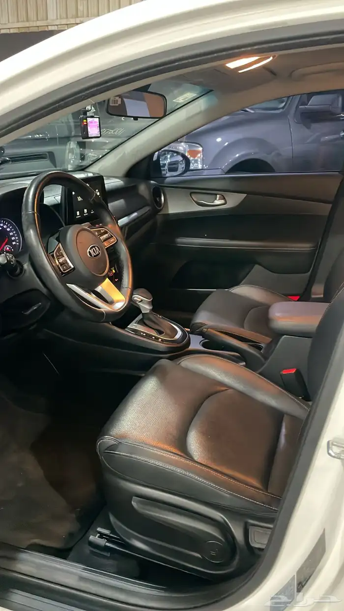 كيا سيراتو K3 2020 .. جنط.. تبريد مقاعد .. نظيف 12