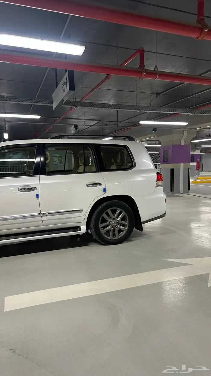 للبيع جيب لكزس فل كامل بريمي 2014 5