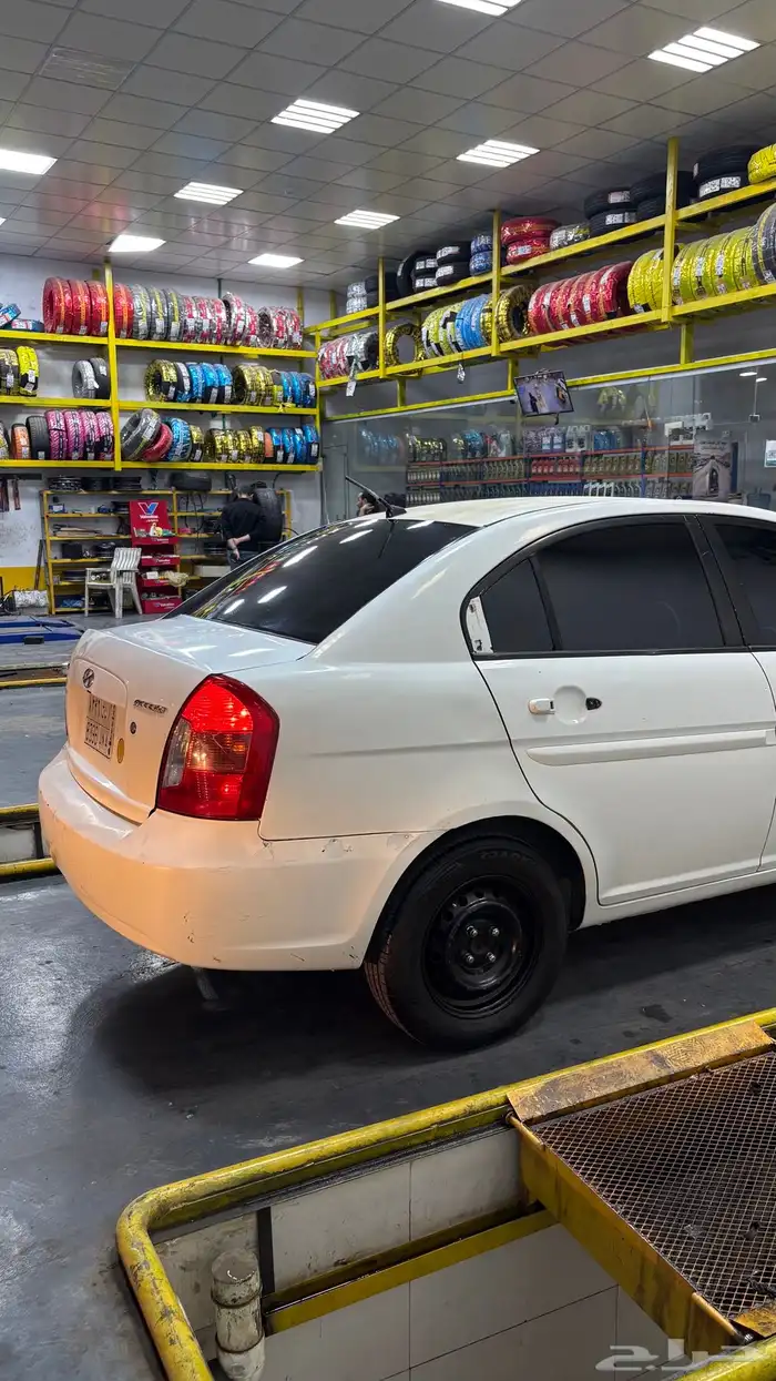 اكسنت 2010 قير عادي 3