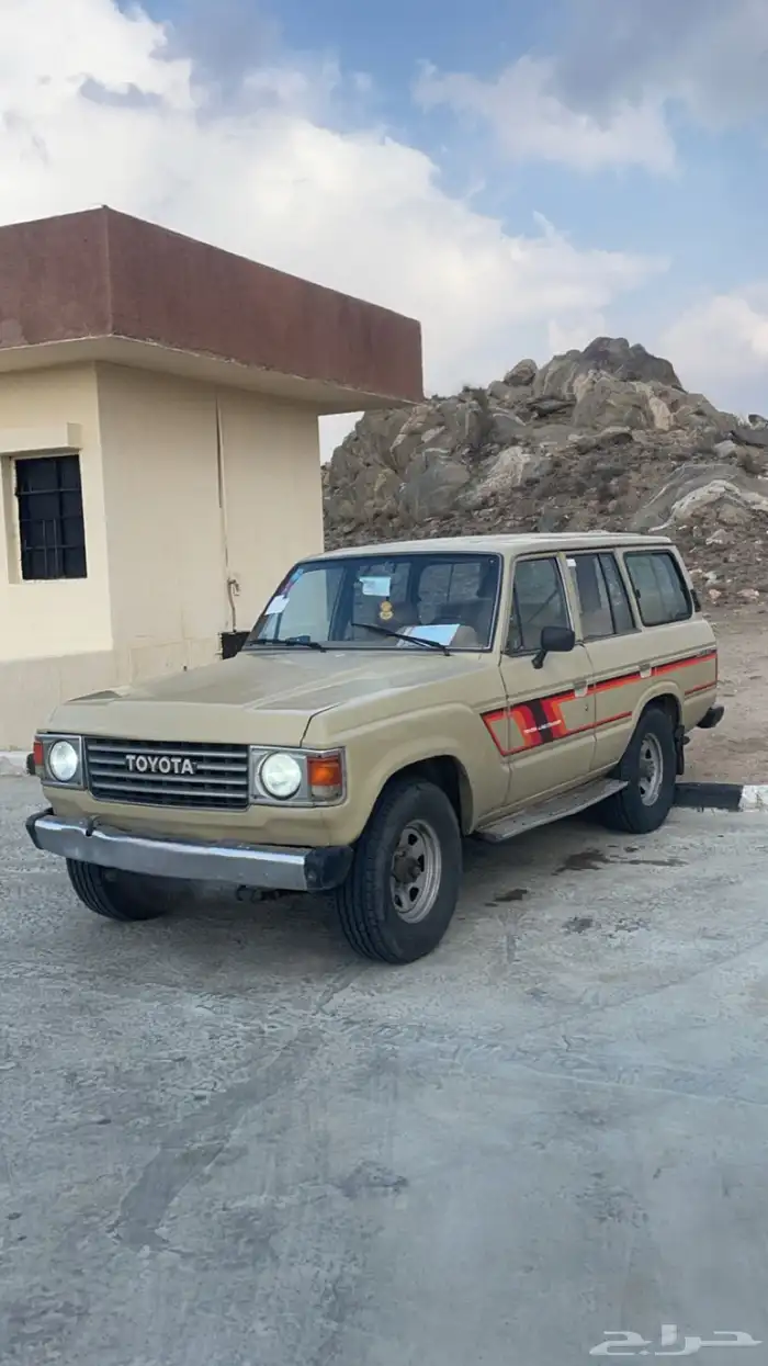 جيب لاندكروزر 1484 1