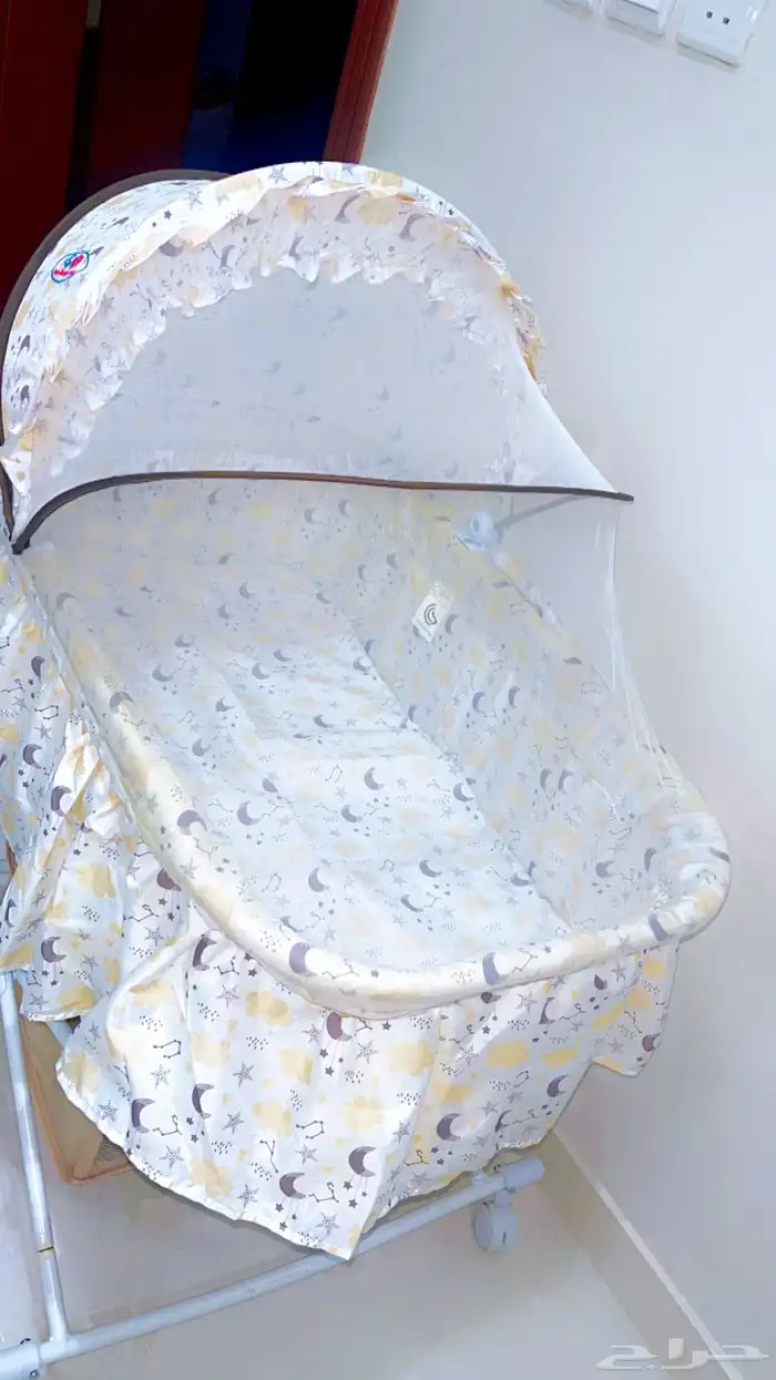 سرير اطفال 1