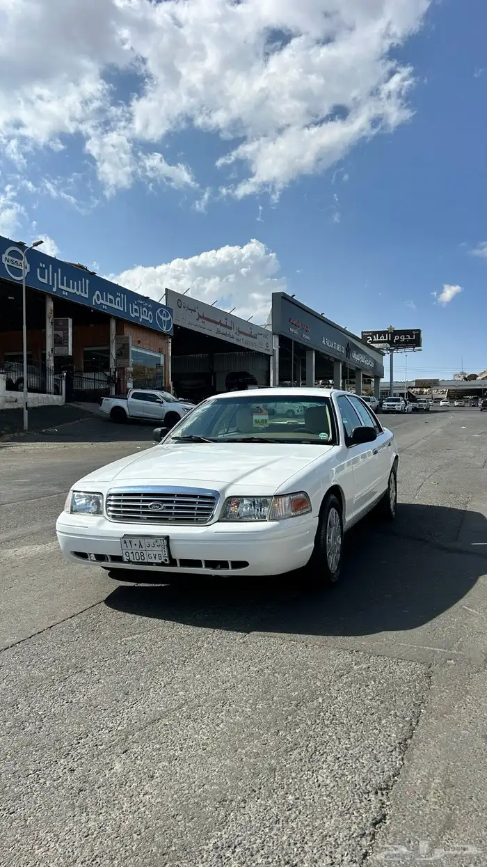 فورد كراون فكتوريا 2012 0