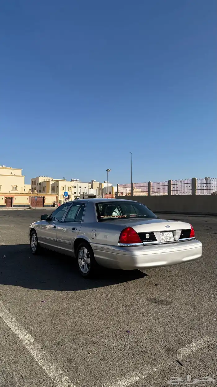 فورد فكتوريا 2011 5