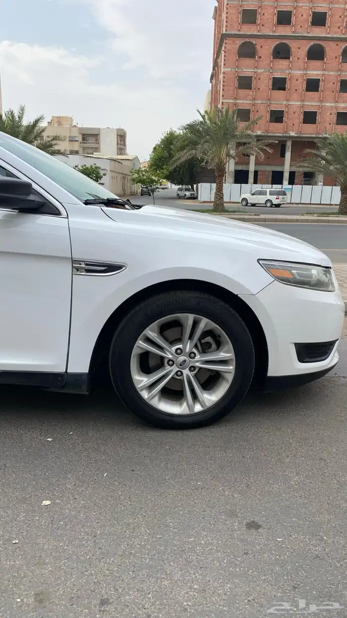 فورد تورس موديل 2014 للبيع 27