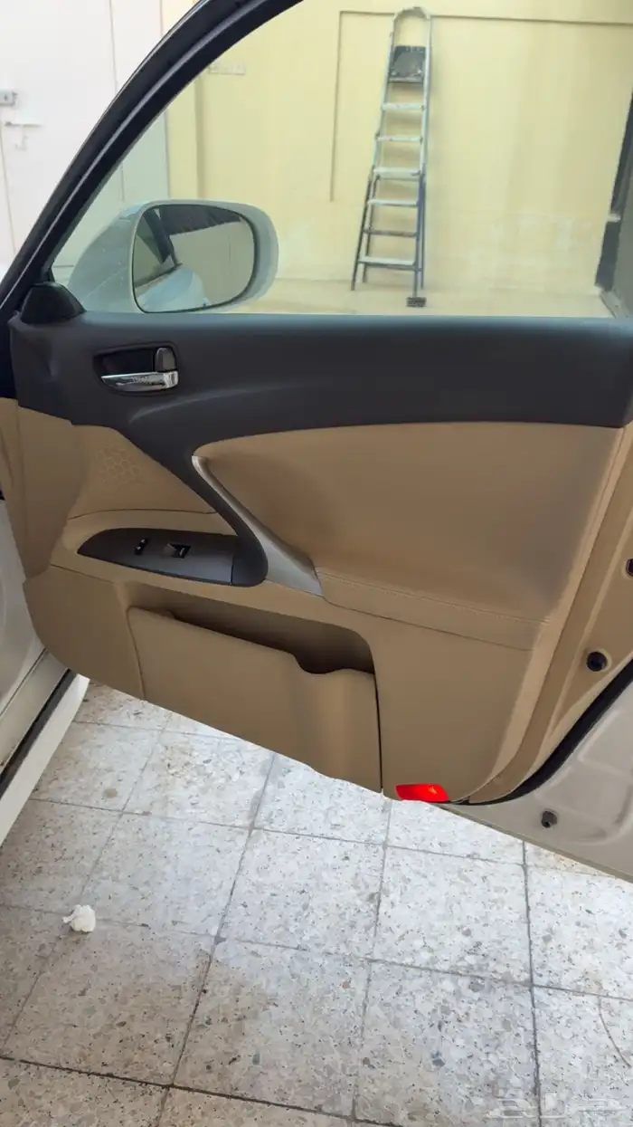 لكزس 2009 SI حجم 300 للبيع 5