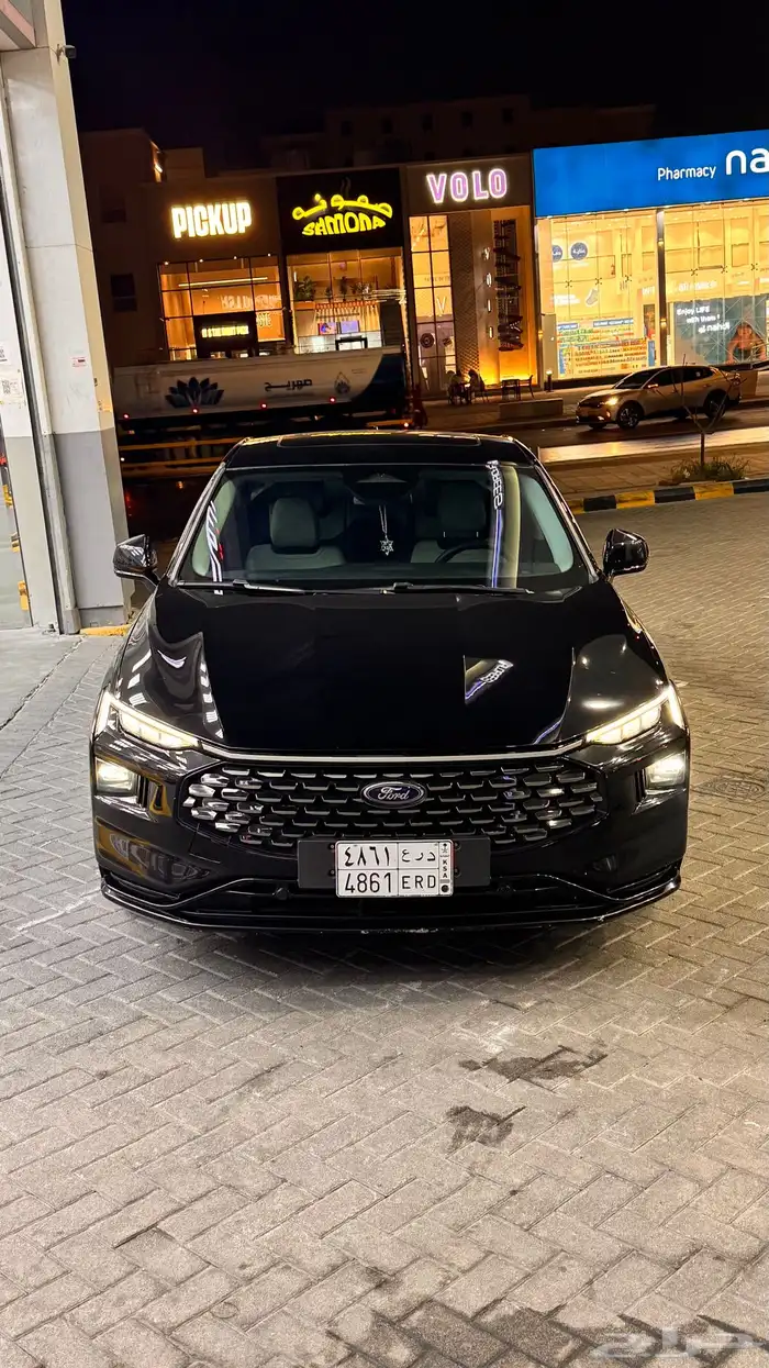 فورد تورس نص فل اسود 6