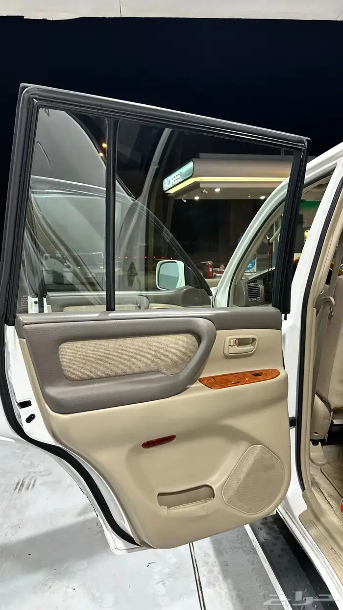 لاندكروزر 2006فل كامل قير عادي نظيف 7