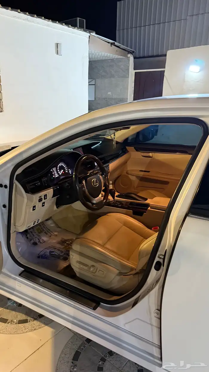 لكزس 2013 3