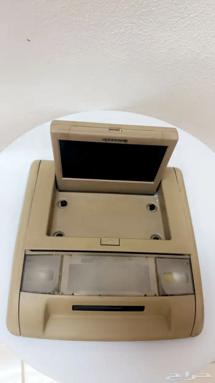 شاشة سقف وكاله يوكن او تاهو من مديل 2007 0