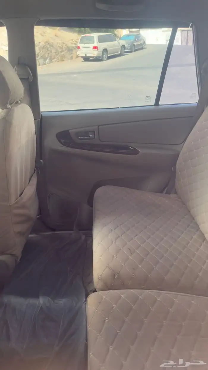 انوفا 2012 نظيف اقبل البدل المناسب 4