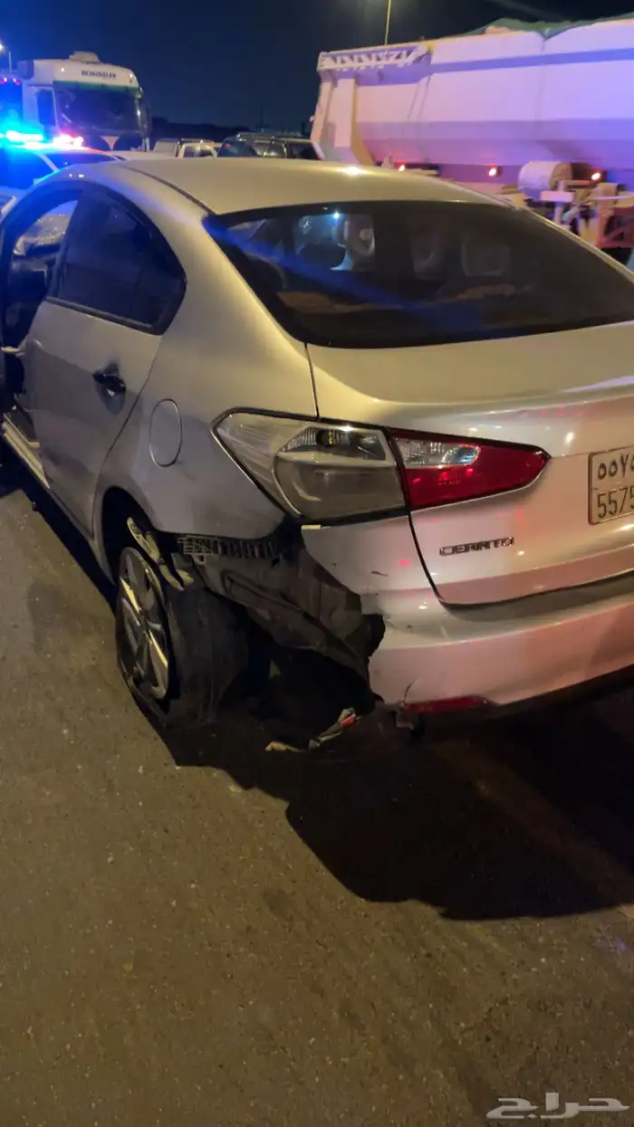 كيا سيراتو مصدومه للبيع 1