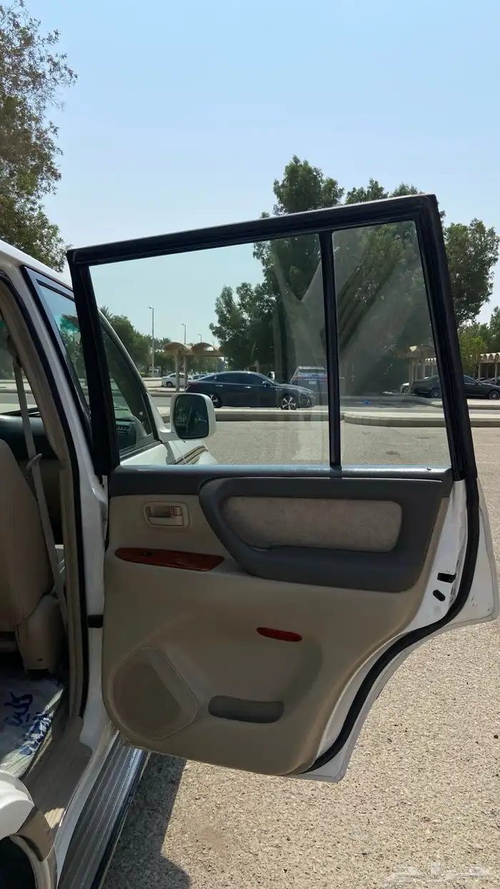 جيب لاندكروزر 8