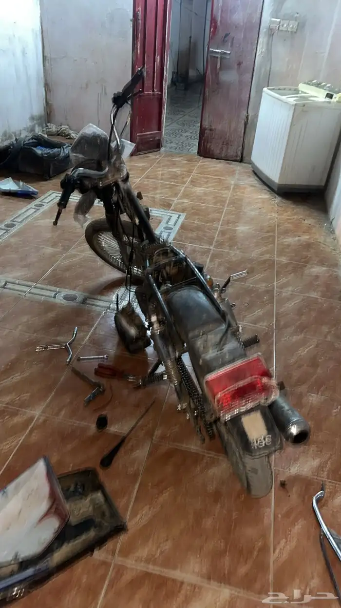 الدباب اصلي وأنواره تمام وكل شي تمام معاد بستم وشنبر بس 3