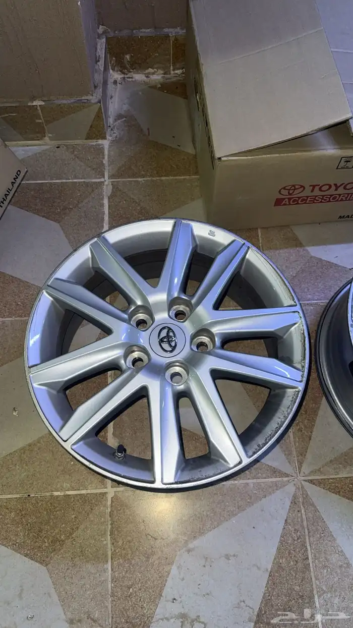 جنوط كامري 2019 2018 مع حساسات وصواميل والبلوف 5