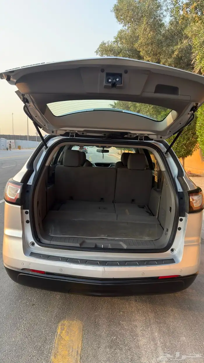 شيفرولية ترافيرس 2017 LT نص فل 3