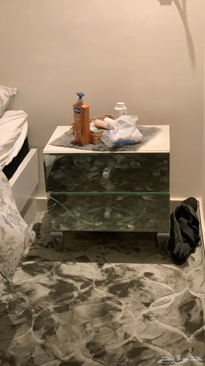 سرير نفرين مع مرتبه وكمدينتين وتسريحه للبيع (( مستعجل )) 2