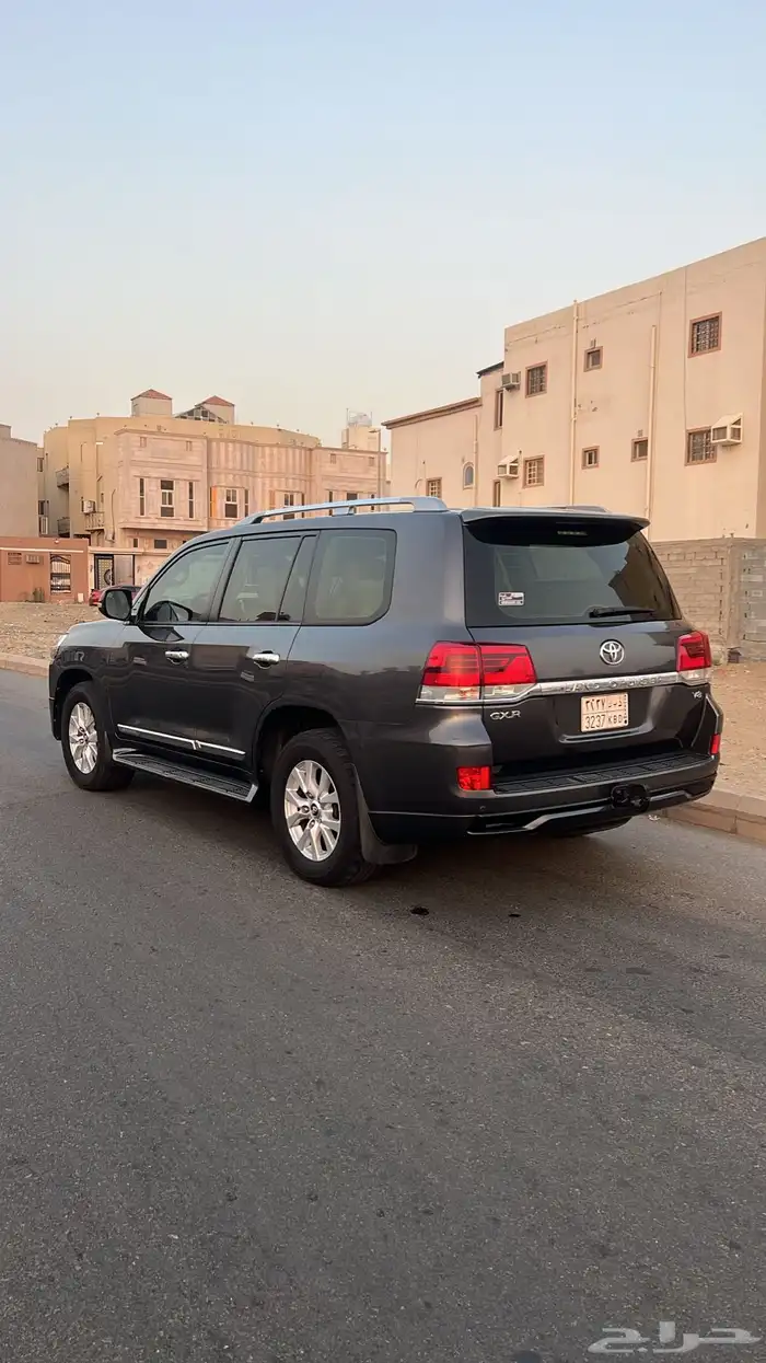 لند كروزر رقم 4 فل كامل سعودي 4