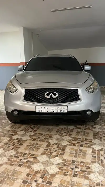 انفنتي FX 35 2009 مع لوحه مميزه د ر ع index