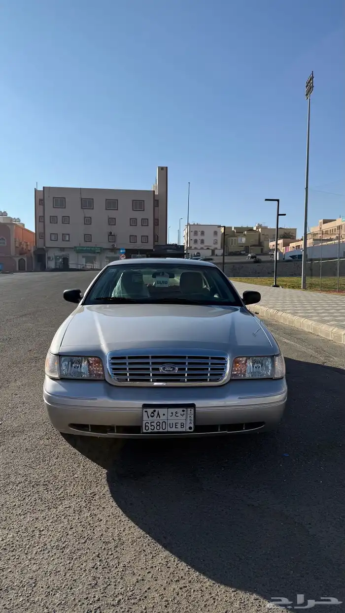 فورد فكتوريا 2011 0