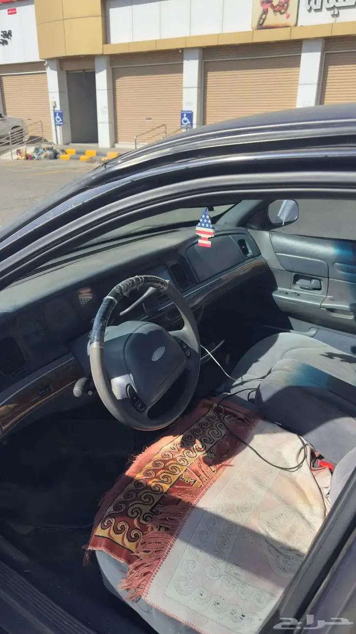 فورد فكتوريا 2001نظيف 5