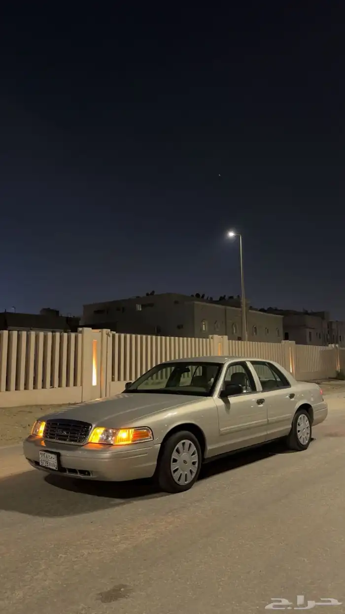 فورد فكتوريا2010 0