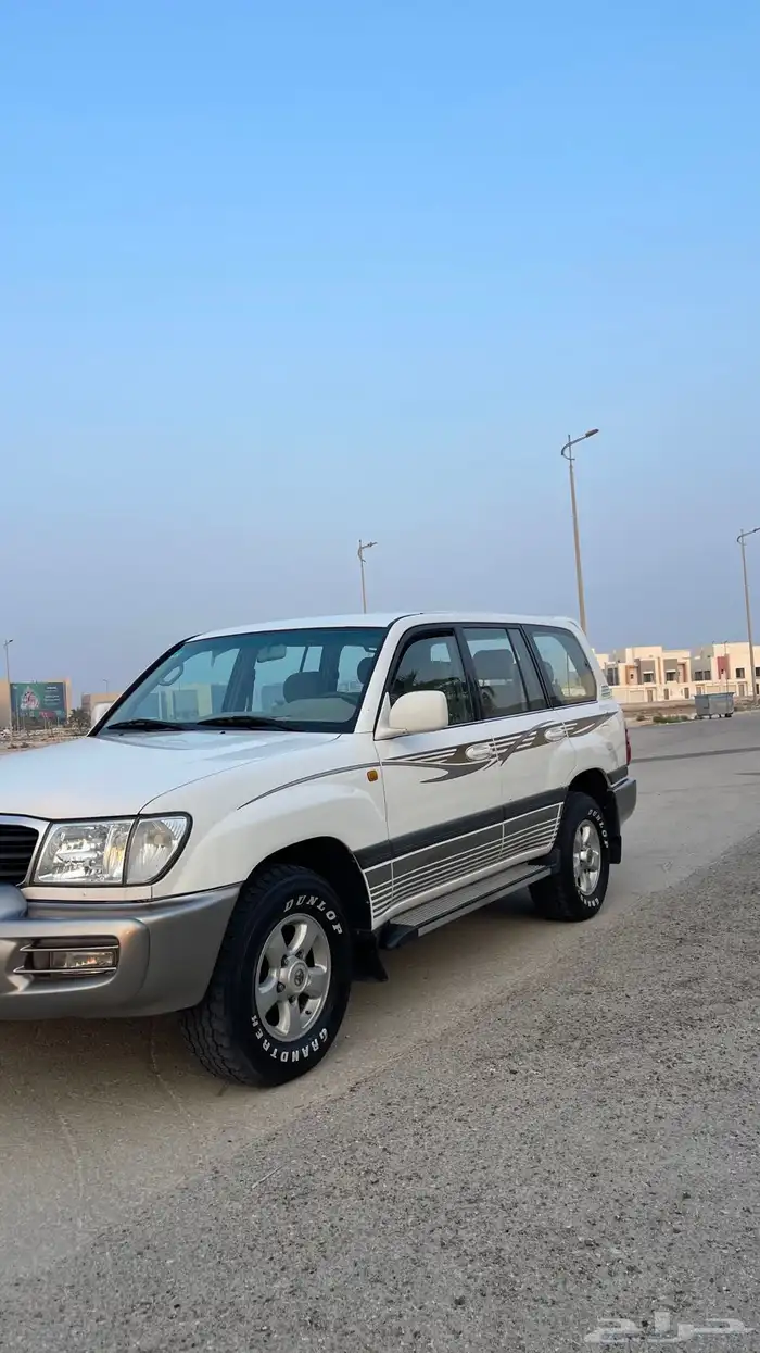 جيب لاندكروزر 1