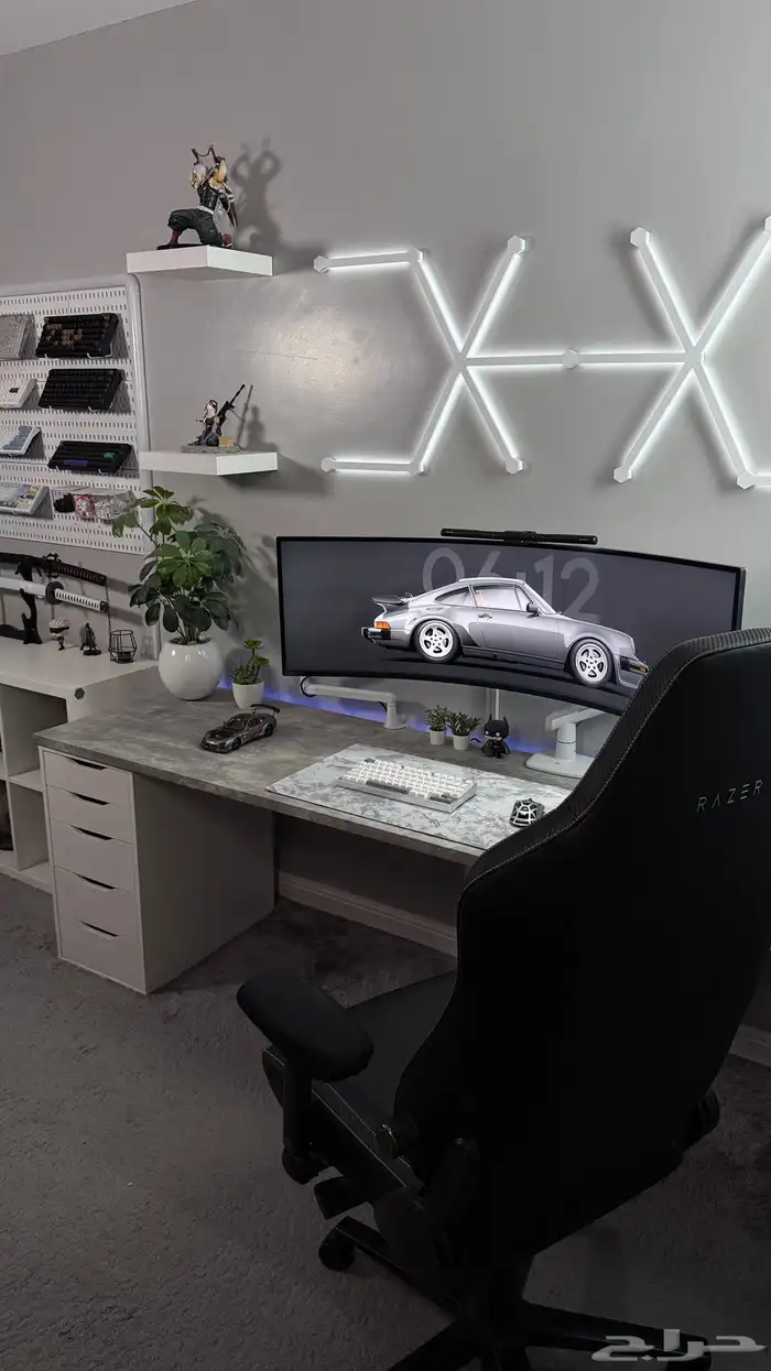 كرسي قيمينق من ريزر 2