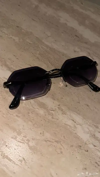 نظارة كارتير اصلية بدون ملحقاتها index