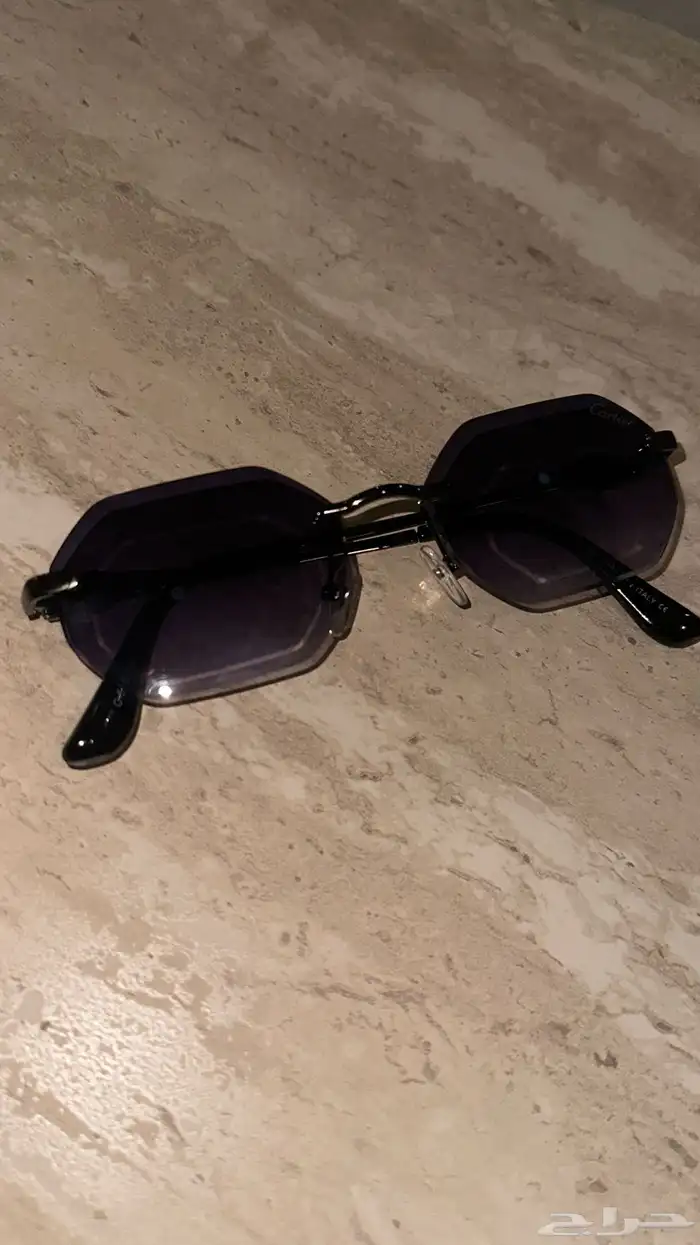 نظارة كارتير اصلية بدون ملحقاتها 2