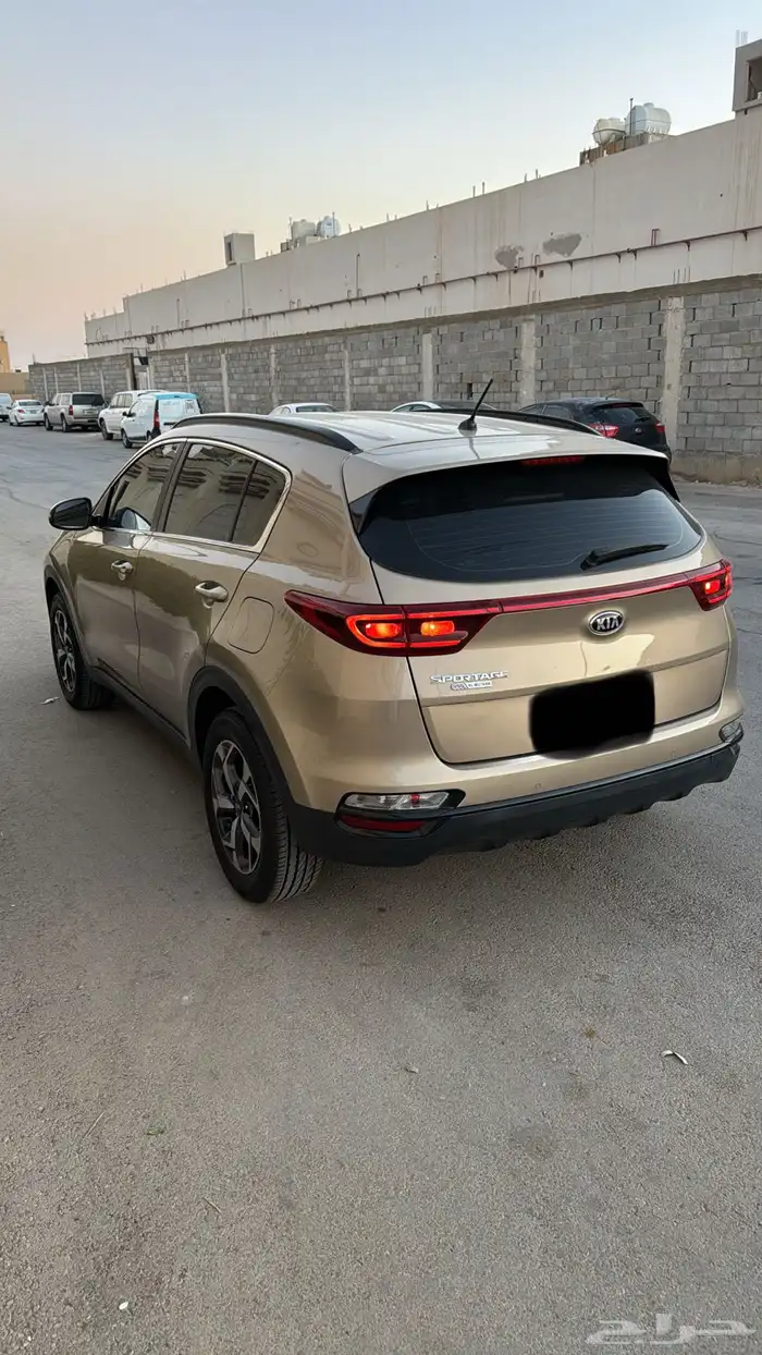 كيا سبور تاج 6
