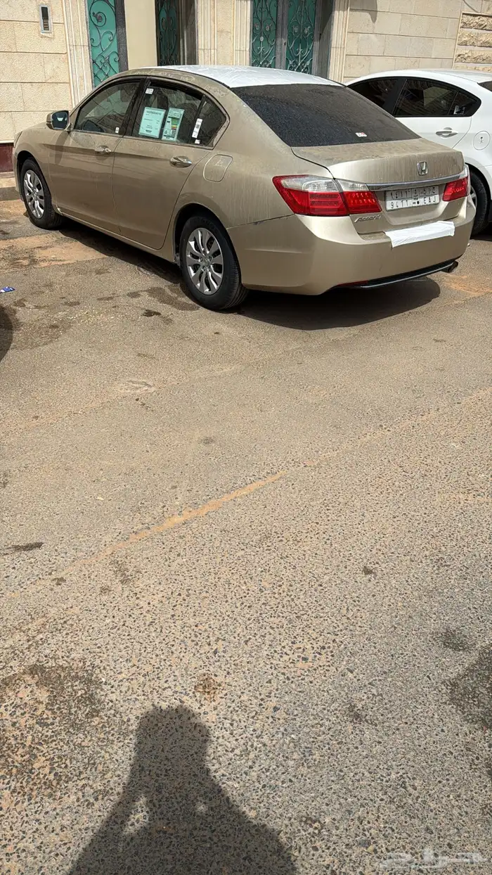 اكورد 2013 الموتر شيخ له معي 4 سنوات ماشي 300 و عليها 9
