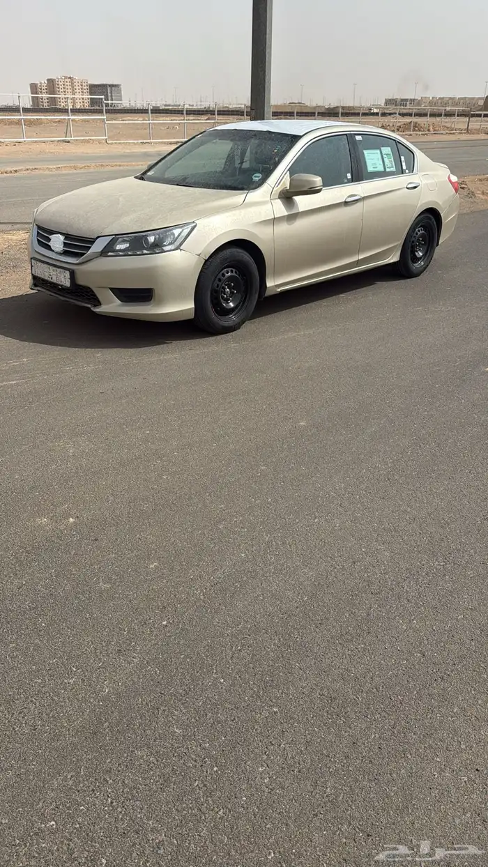 اكورد 2013 الموتر شيخ له معي 4 سنوات ماشي 300 و عليها 7