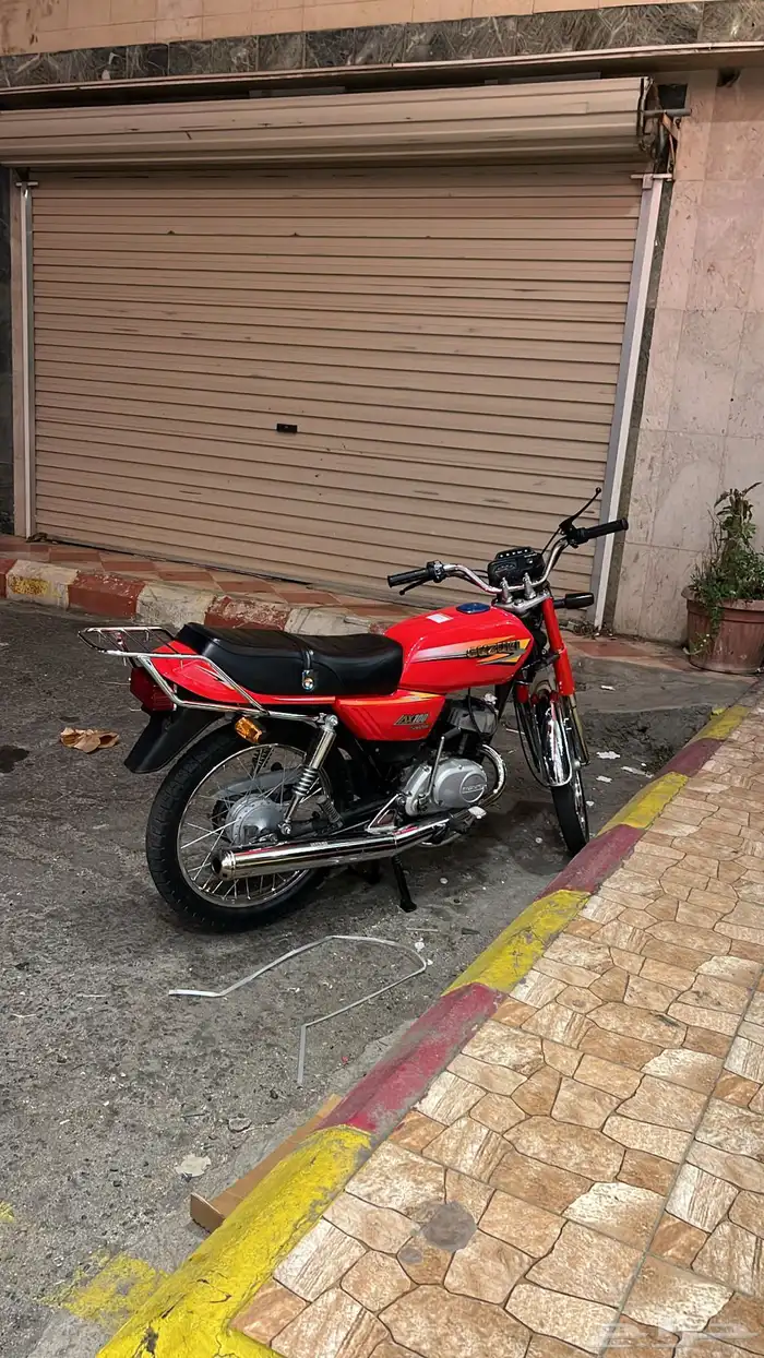 للبيع دباب Ax100 لايشكي من شي 0