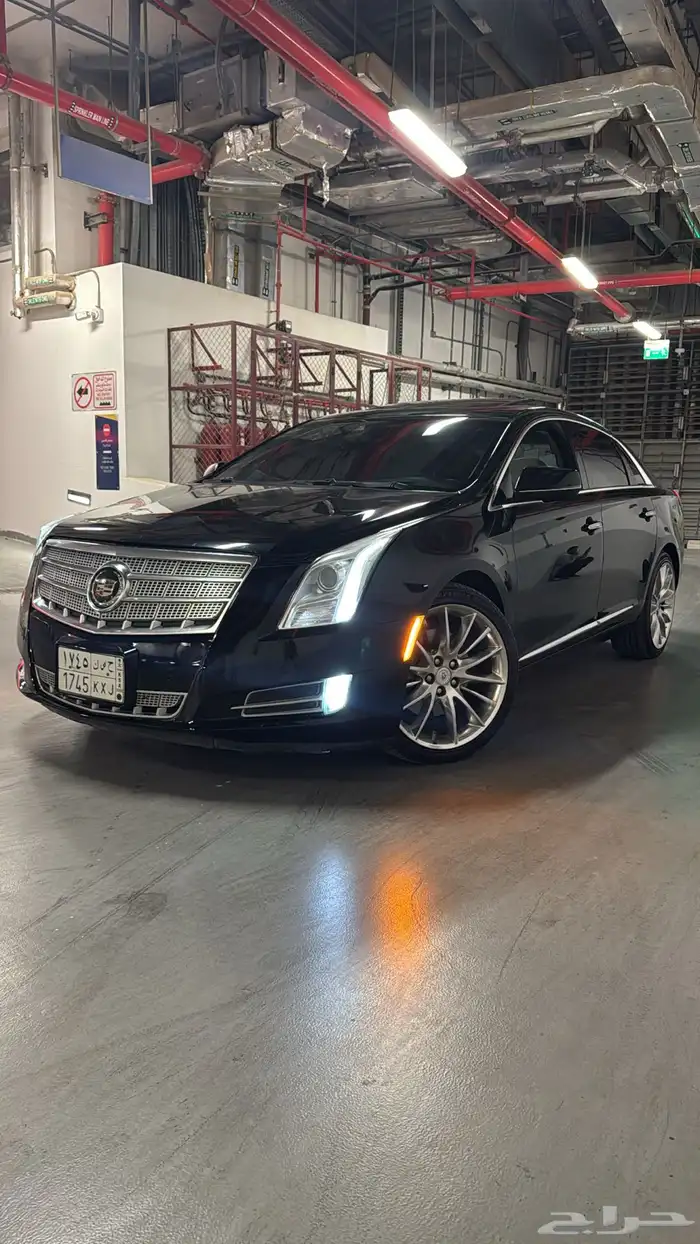 XTS-4 2014 Platinum كاديلاك ( ممشى قليل ) 1