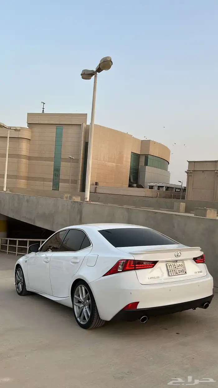 لكزس is 350 2