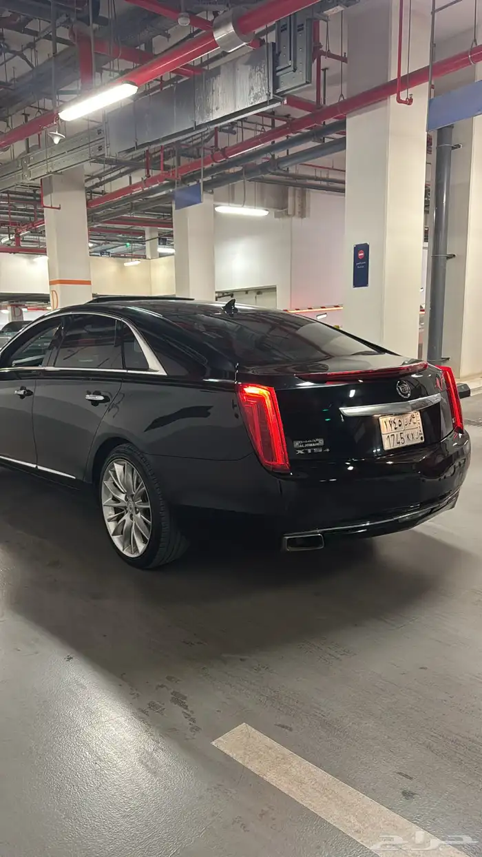 XTS-4 2014 Platinum كاديلاك ( ممشى قليل ) 10