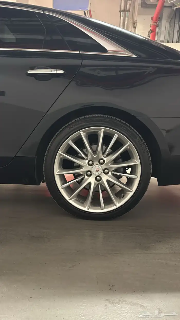 XTS-4 2014 Platinum كاديلاك ( ممشى قليل ) 5