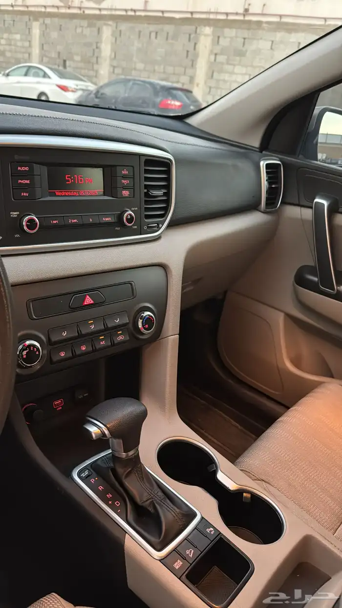 كيا سبور تاج 10