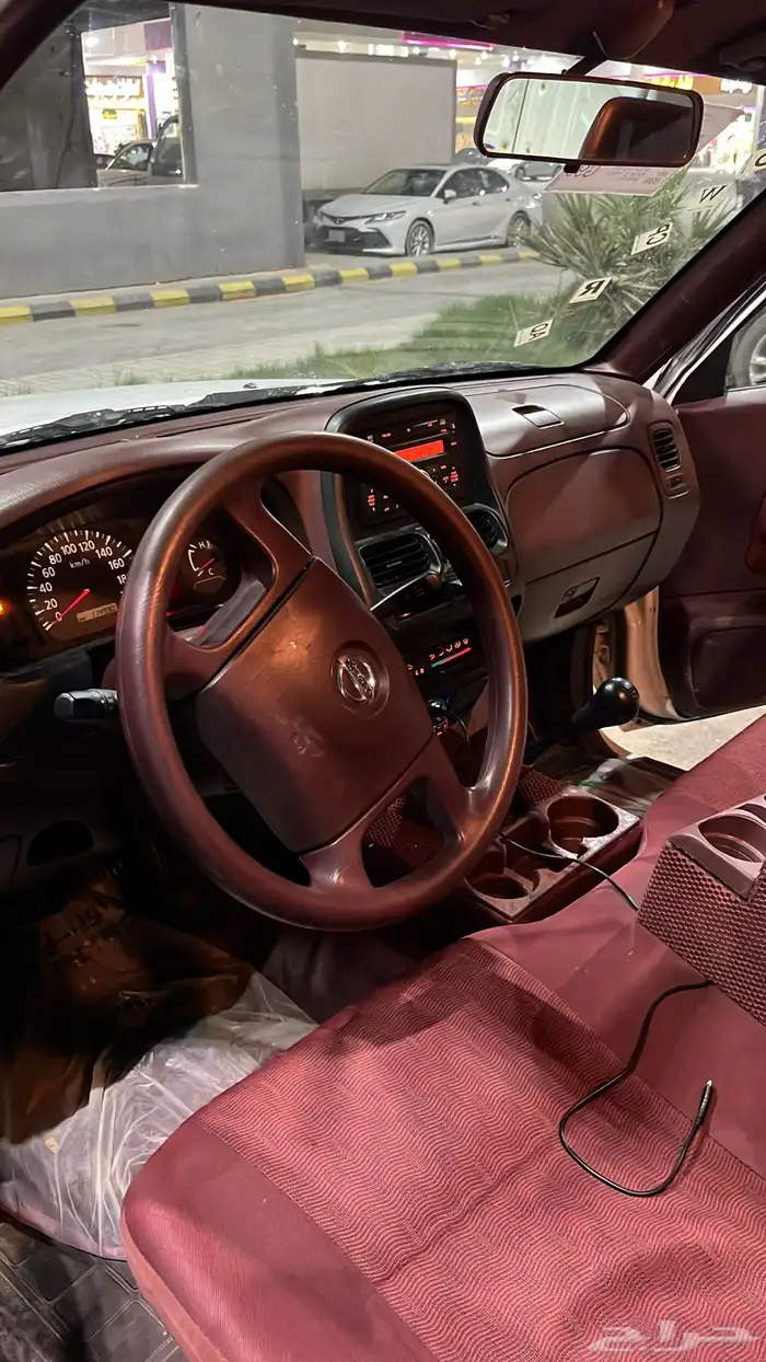 نيسان ددسن 10