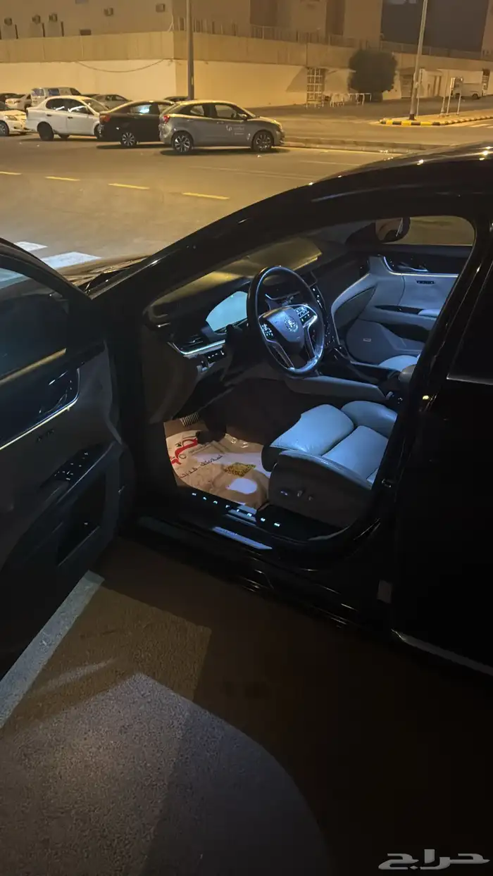 XTS-4 2014 Platinum كاديلاك ( ممشى قليل ) 25