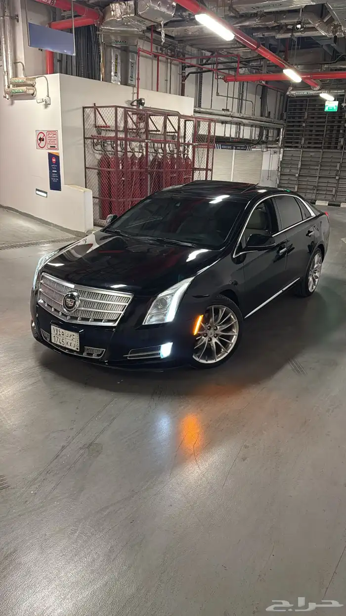 XTS-4 2014 Platinum كاديلاك ( ممشى قليل ) 2